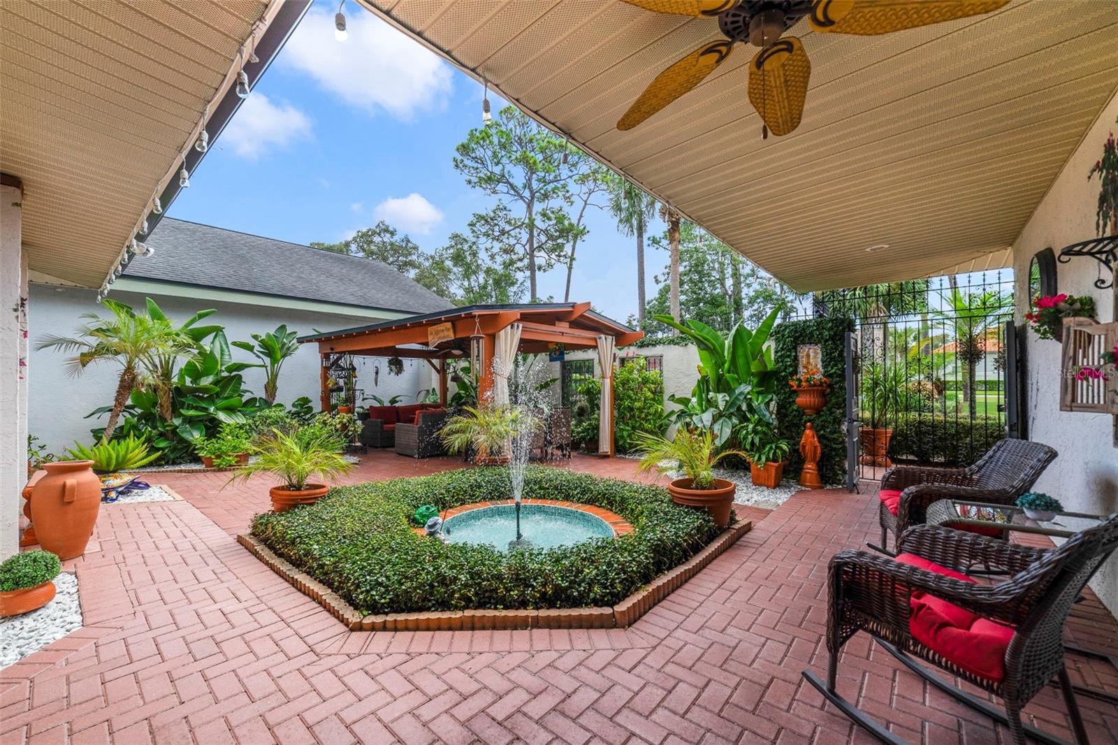 Image 4 of 44 For 2515 Sweetwater Country Club Drive
