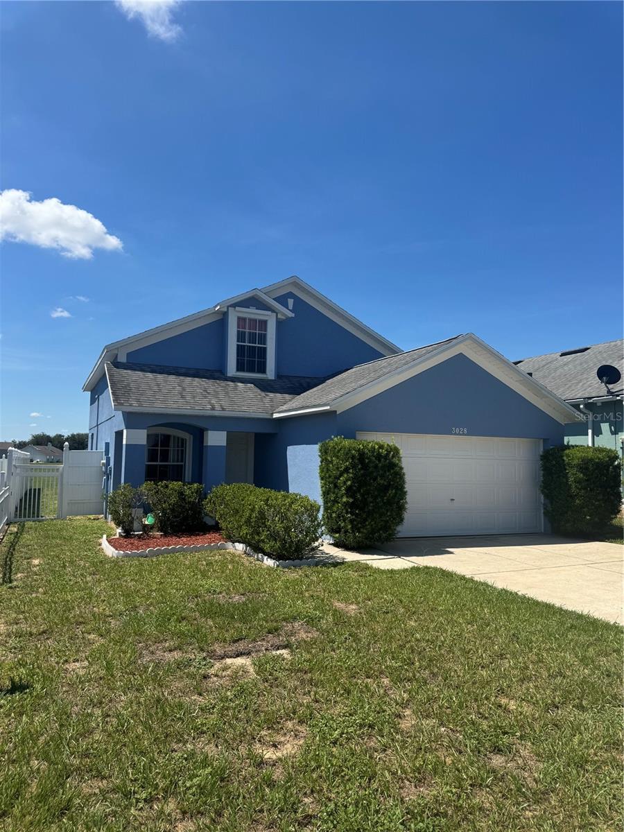 Image 2 of 18 For 3028 Huntwicke Boulevard