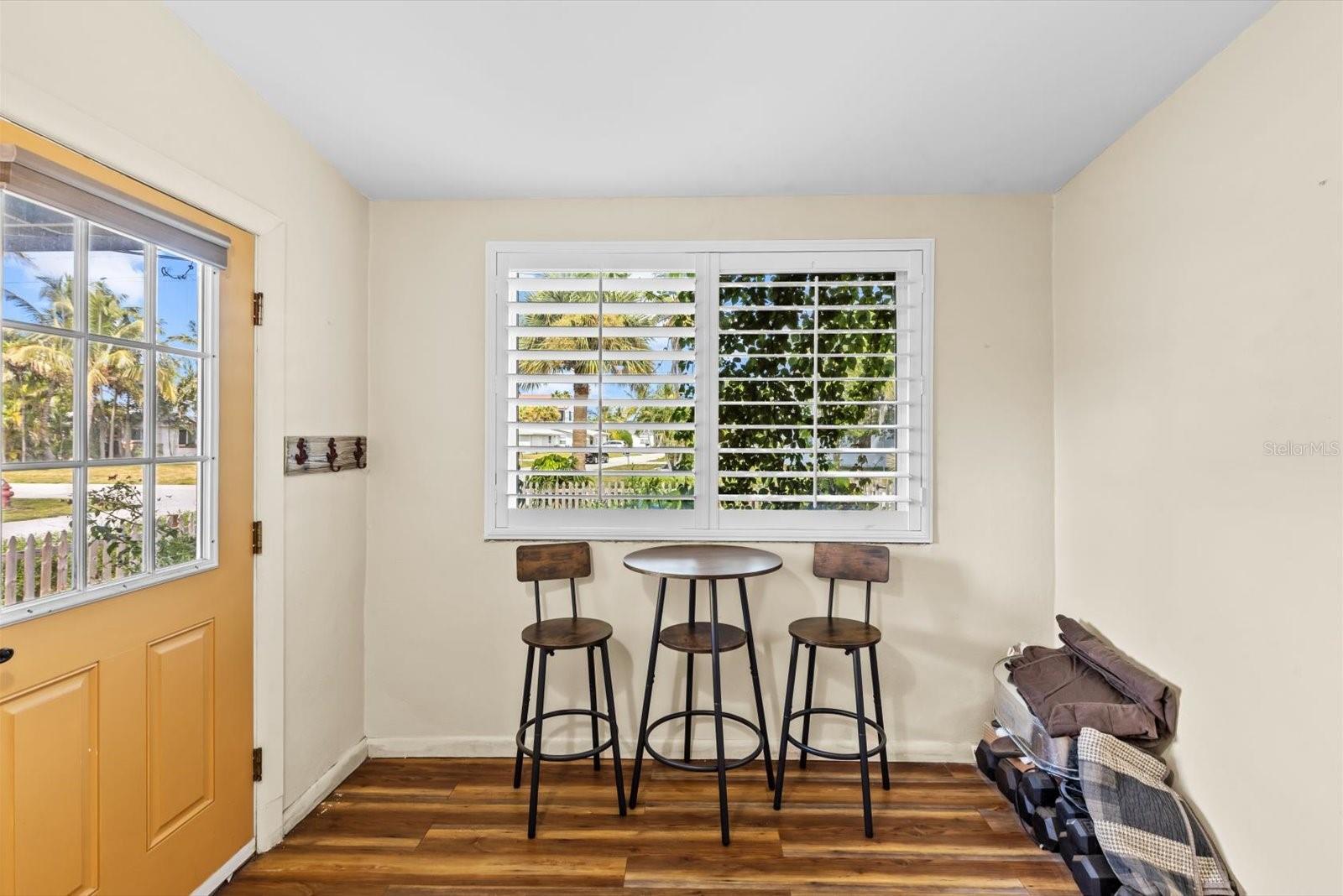 Image 10 of 25 For 301 Granada Street