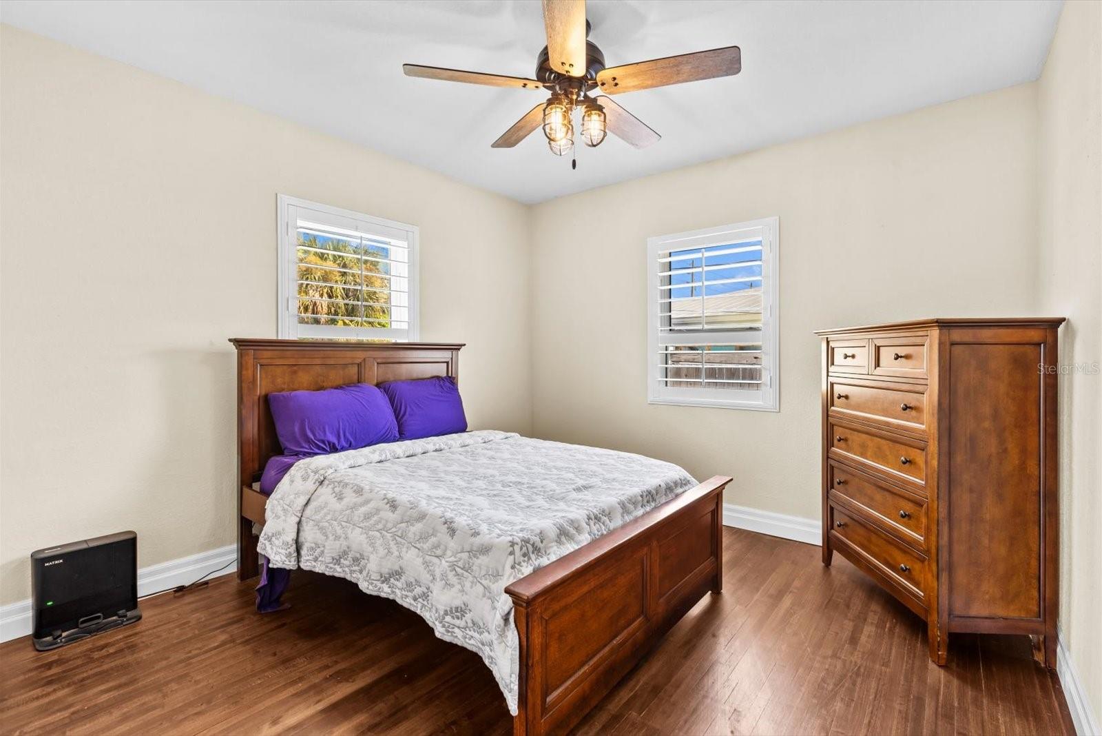 Image 12 of 25 For 301 Granada Street