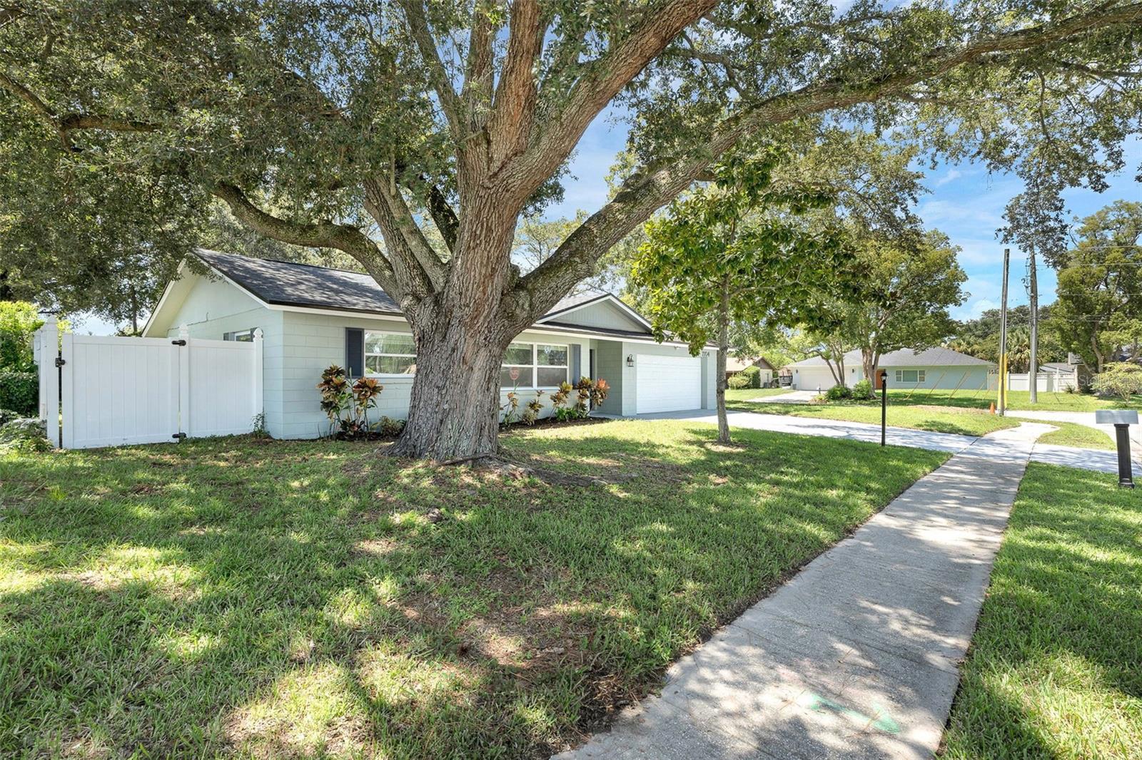 Image 2 of 32 For 7104 Wrenwood Way