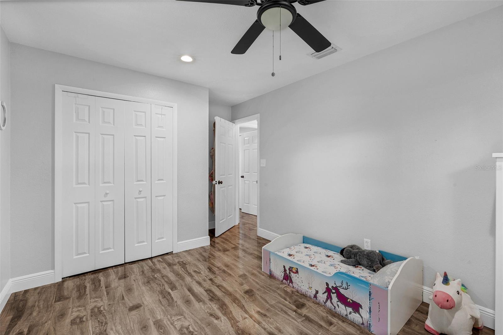 Image 24 of 32 For 7104 Wrenwood Way