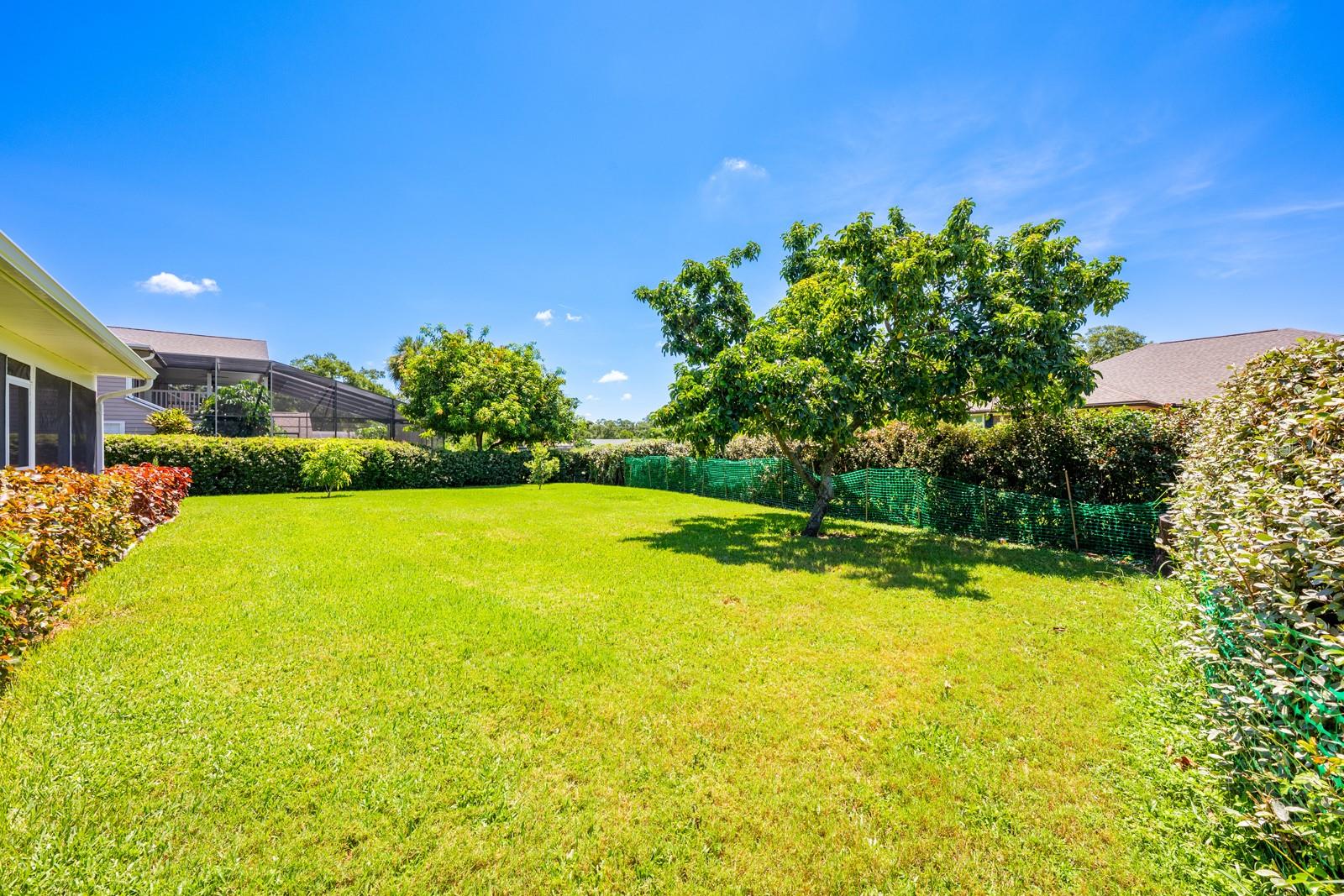 Image 23 of 42 For 524 Glen Grove Lane