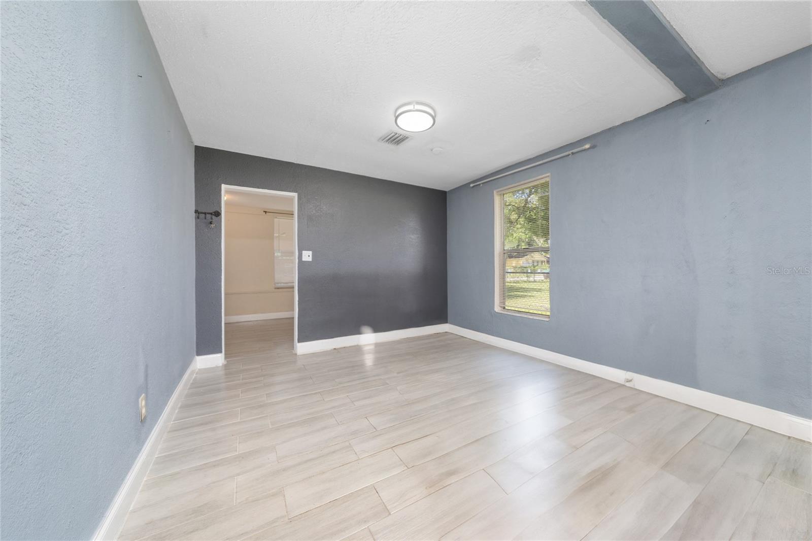 Image 8 of 22 For 713 22nd Street