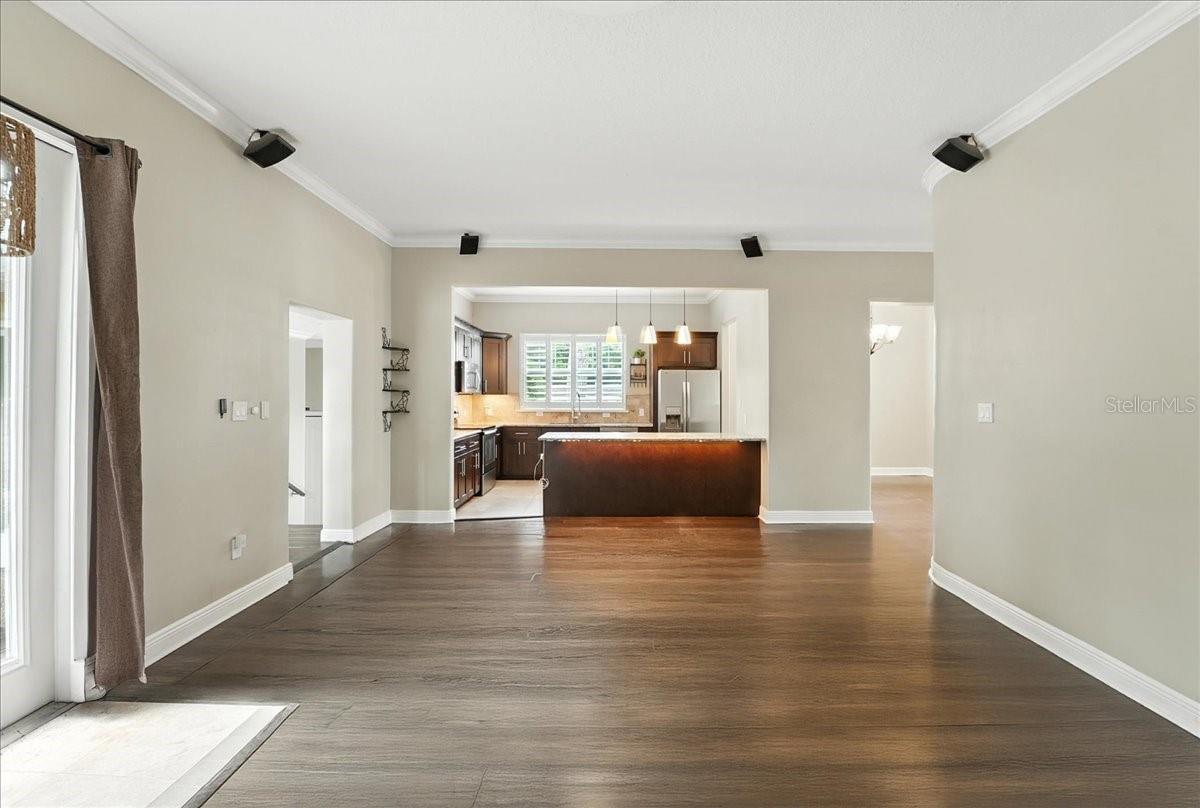 Image 4 of 19 For 2300 Central Boulevard