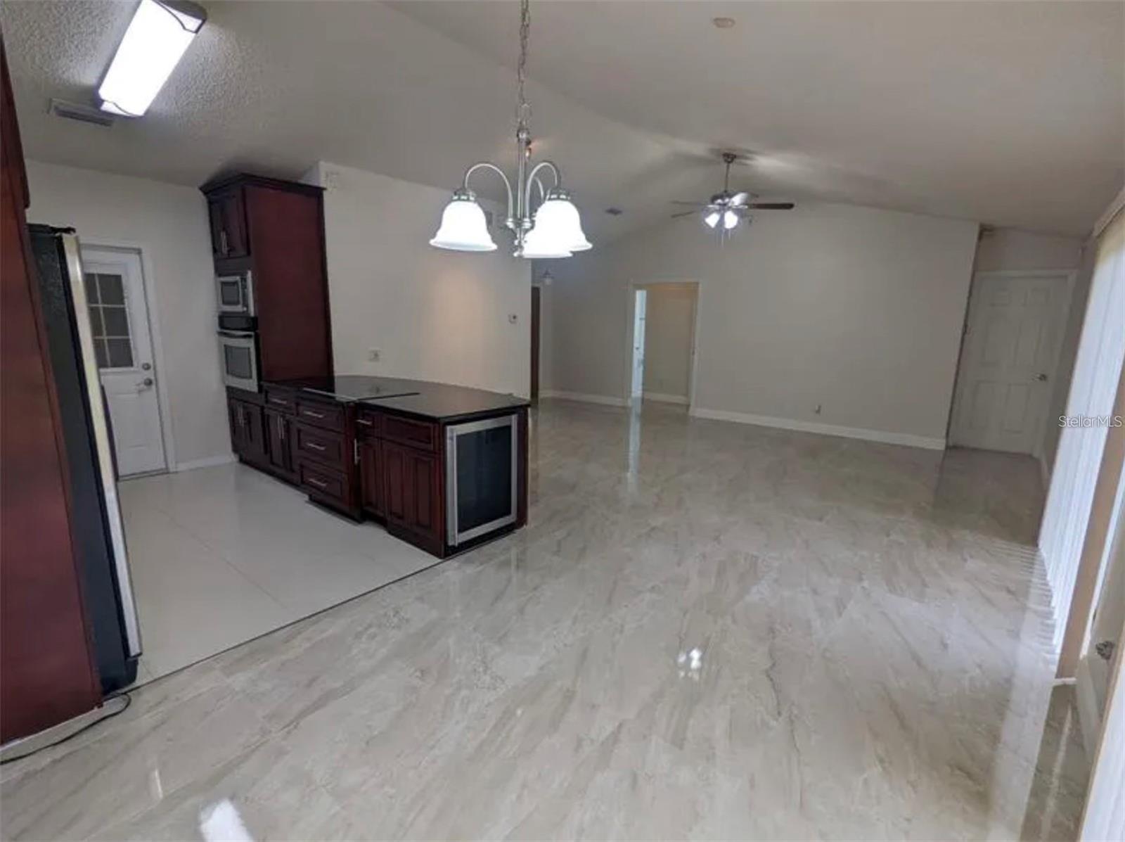 Image 4 of 13 For 1065 Brielle Court