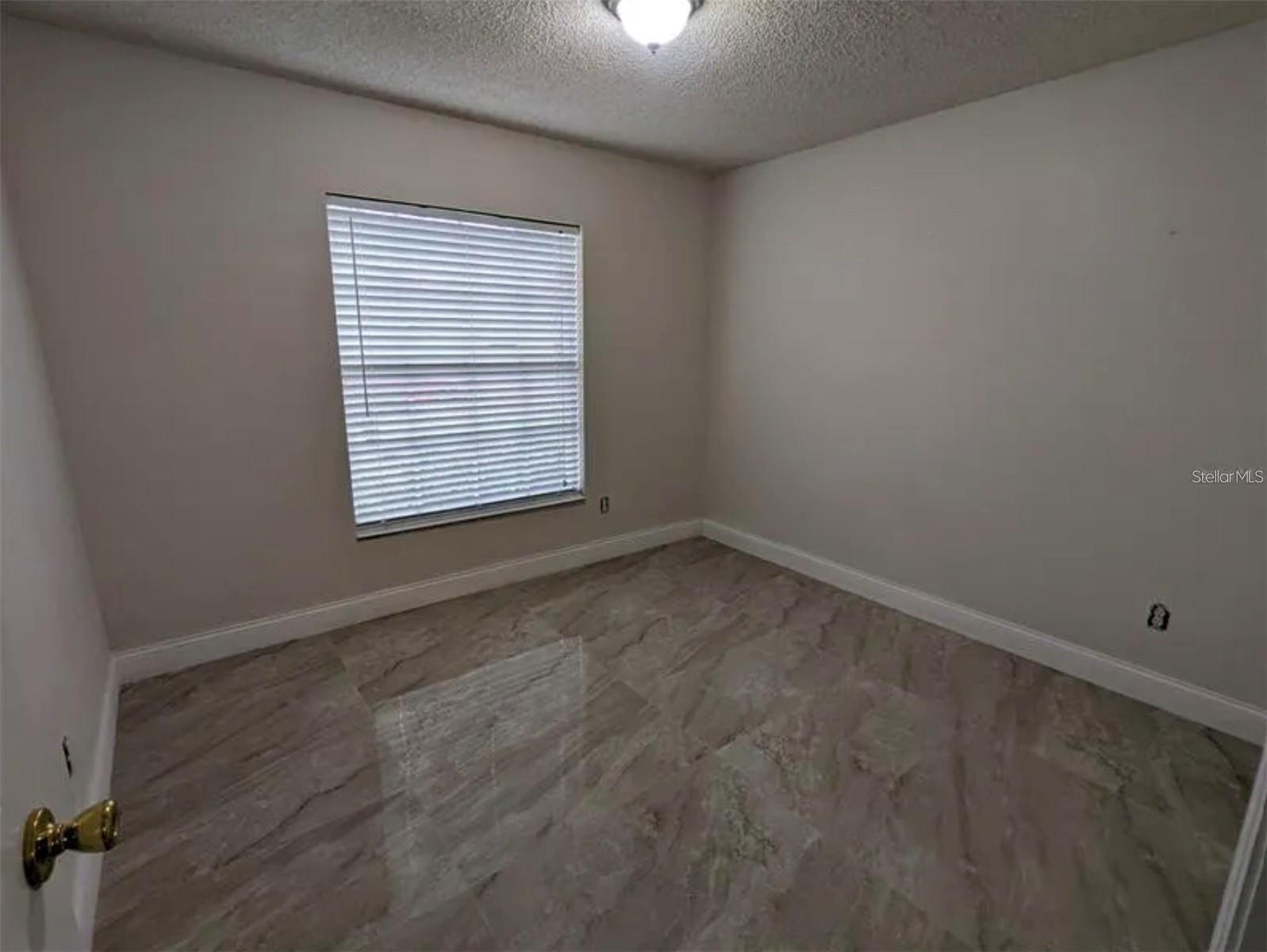 Image 7 of 13 For 1065 Brielle Court
