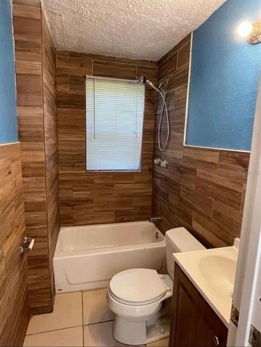 Image 13 of 19 For 701 23rd Street