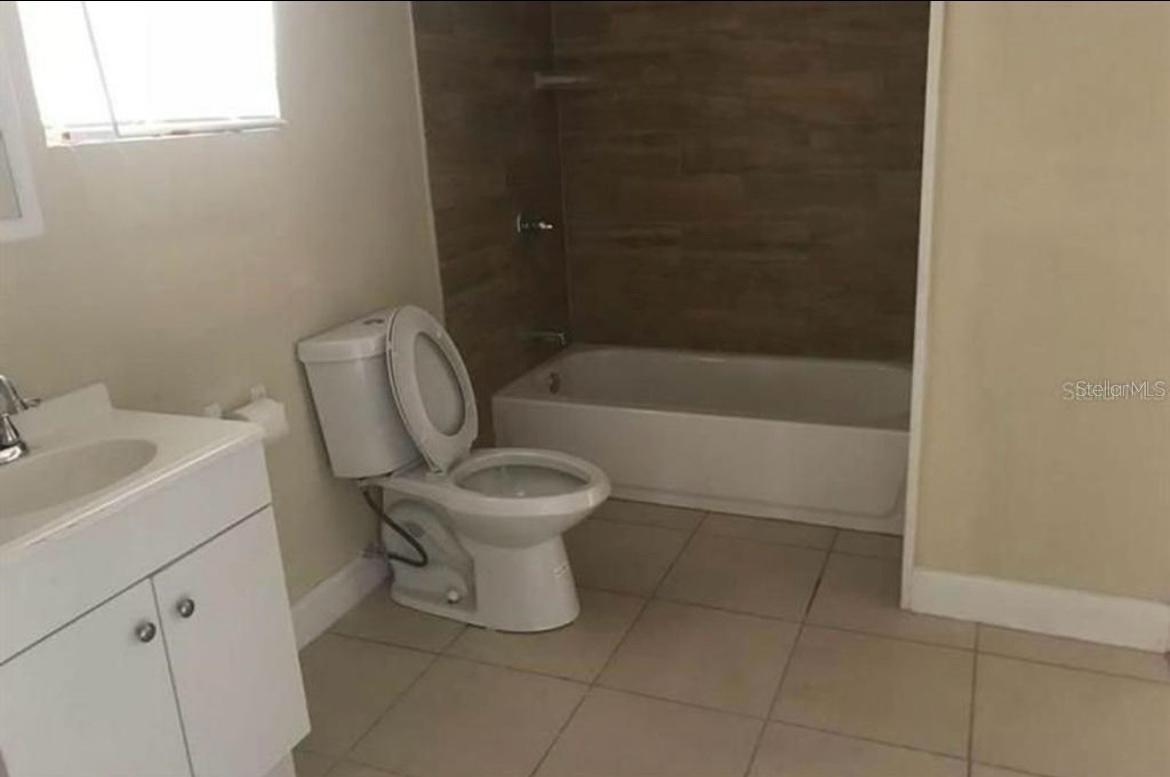 Image 16 of 19 For 701 23rd Street