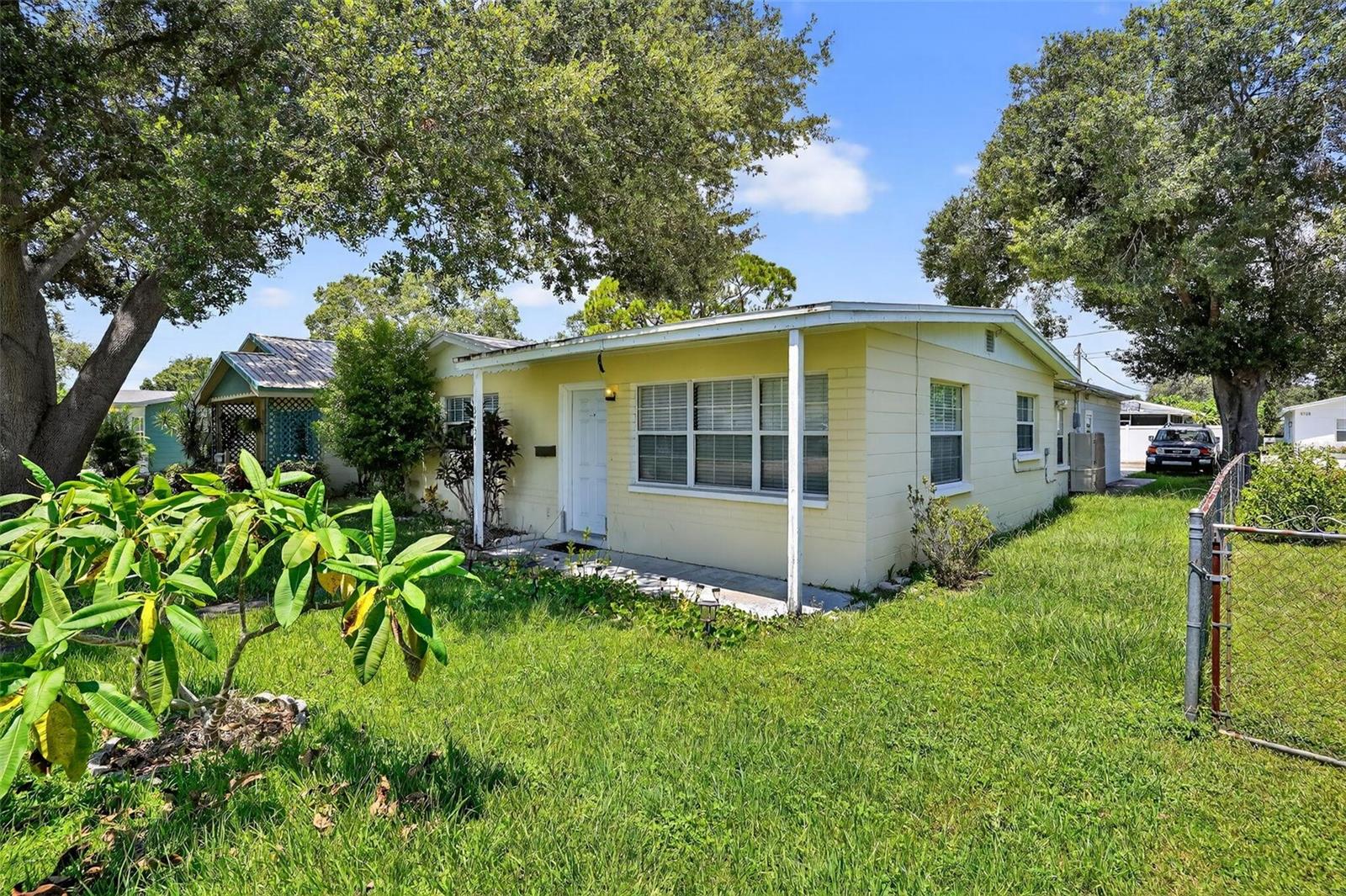 Image 2 of 25 For 5737 16th Avenue N
