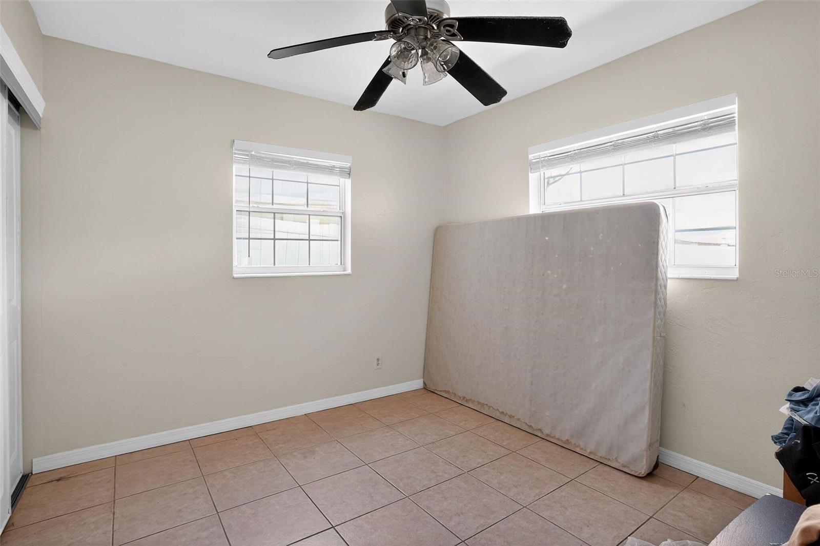 Image 21 of 25 For 5737 16th Avenue N