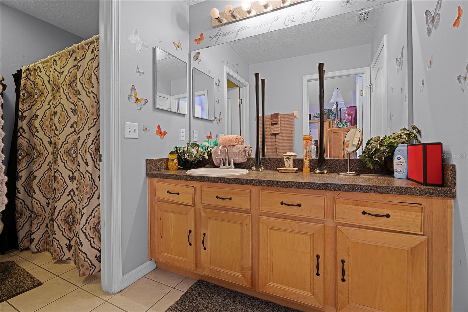 Image 36 of 40 For 435 Scrub Jay Way E