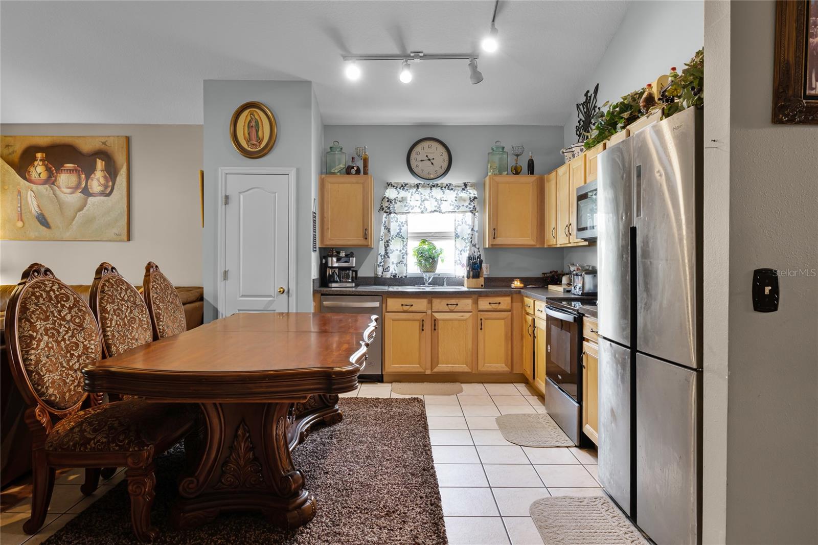 Image 7 of 40 For 435 Scrub Jay Way E