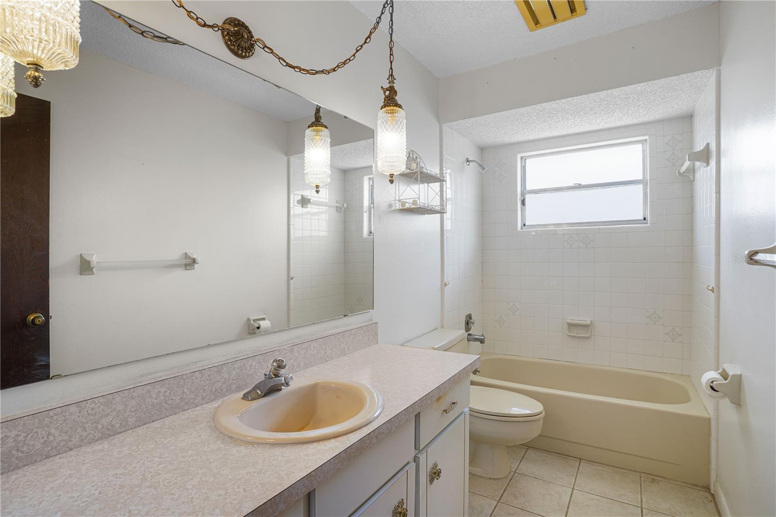 Image 28 of 40 For 1108 Sherbrook Drive