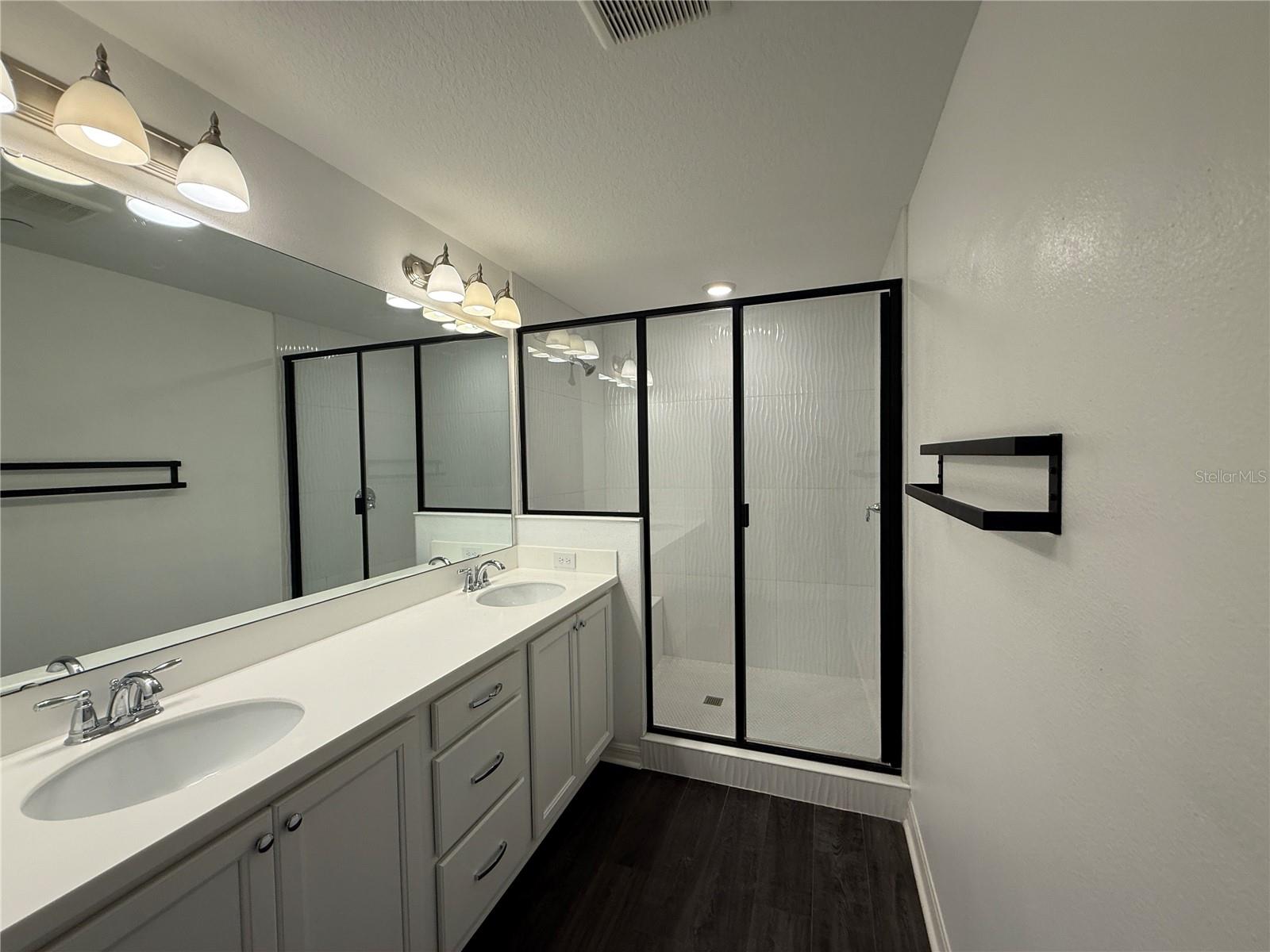 Image 17 of 22 For 12850 Gabor Avenue