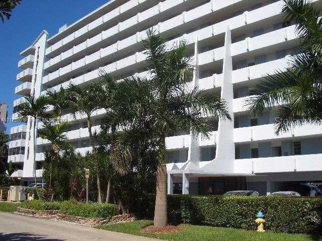 Details for 3703 166th Street 905, NORTH MIAMI BEACH, FL 33160