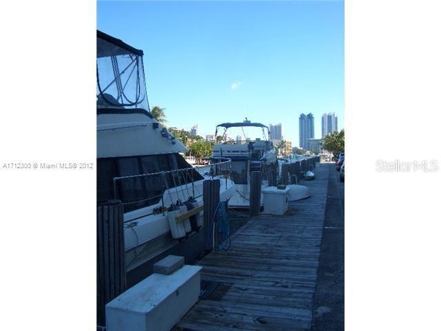 Image 3 of 49 For 3703 166th Street 905