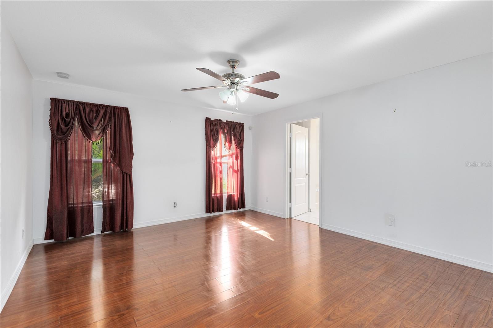 Image 16 of 34 For 5565 Lochdale Drive