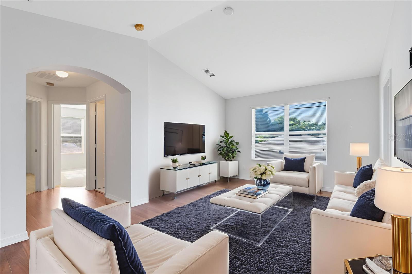 Image 21 of 34 For 5565 Lochdale Drive