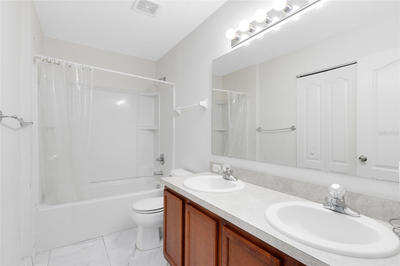 Image 25 of 34 For 5565 Lochdale Drive