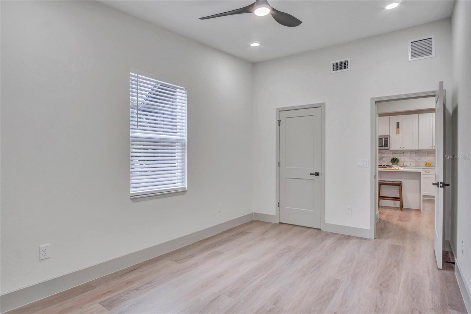 Image 24 of 49 For 3782 Summer Haven Lane