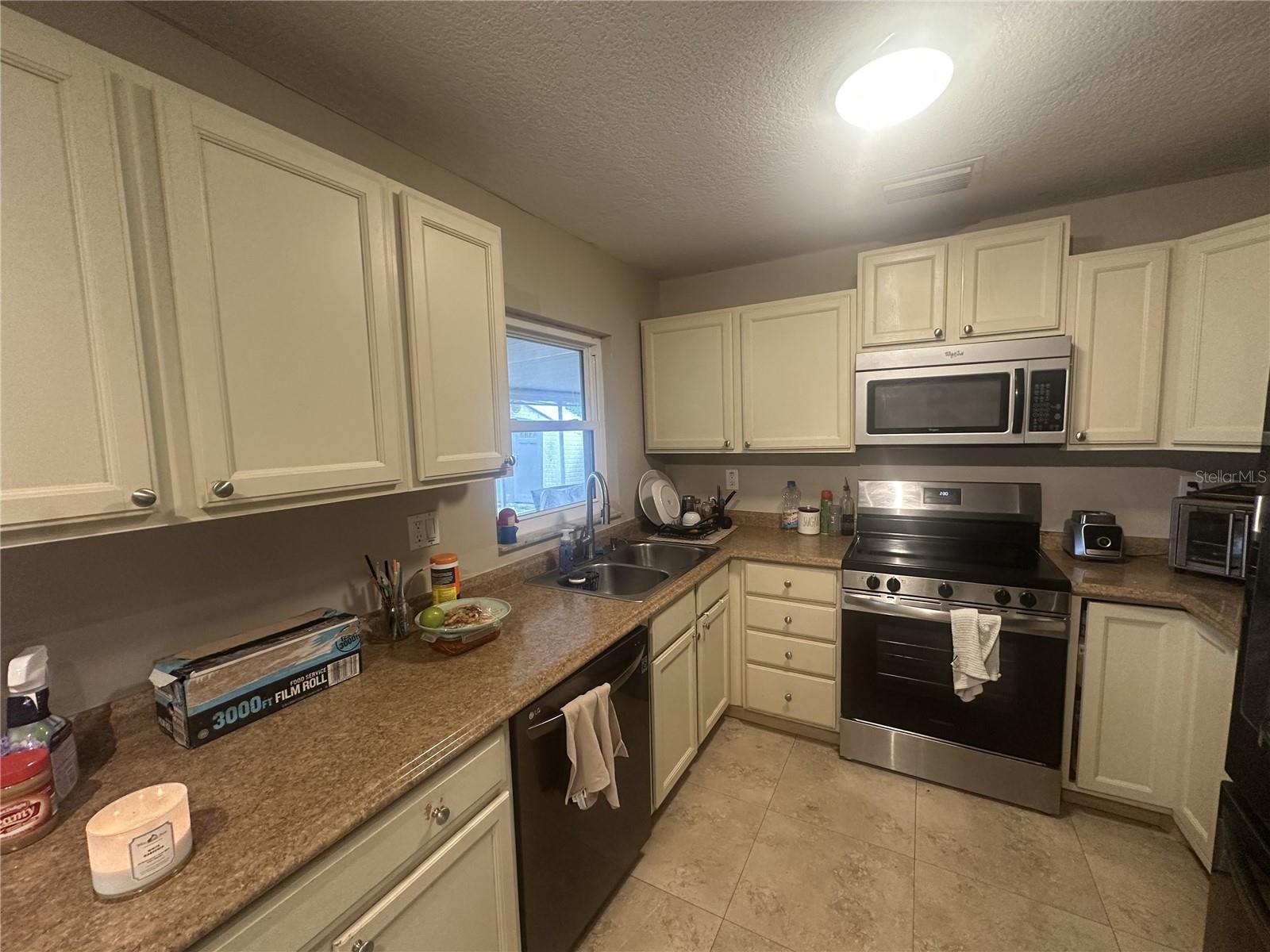 Image 3 of 8 For 3148 Ludlow Drive