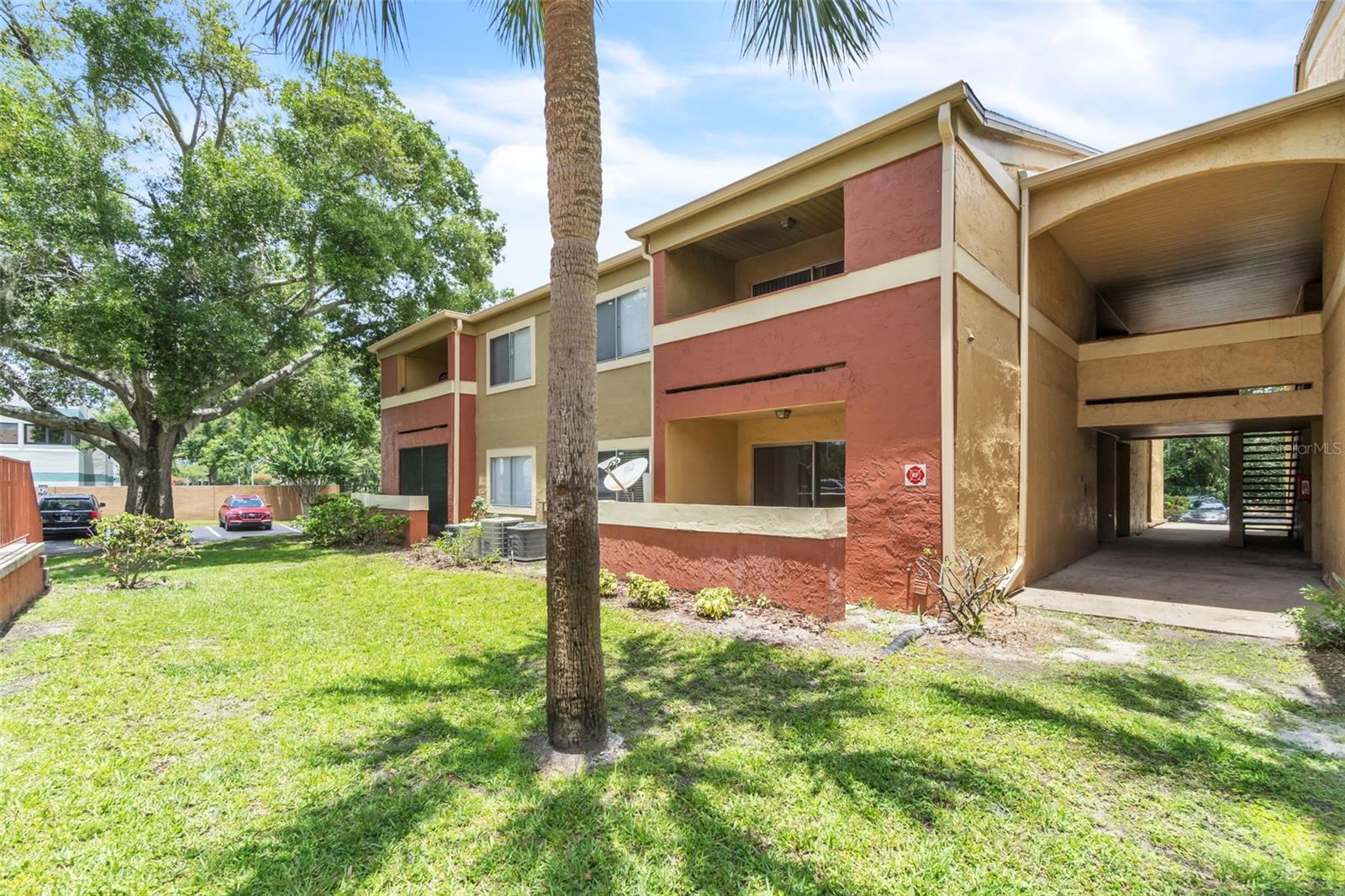 Image 3 of 16 For 664 Kenwick Circle 104