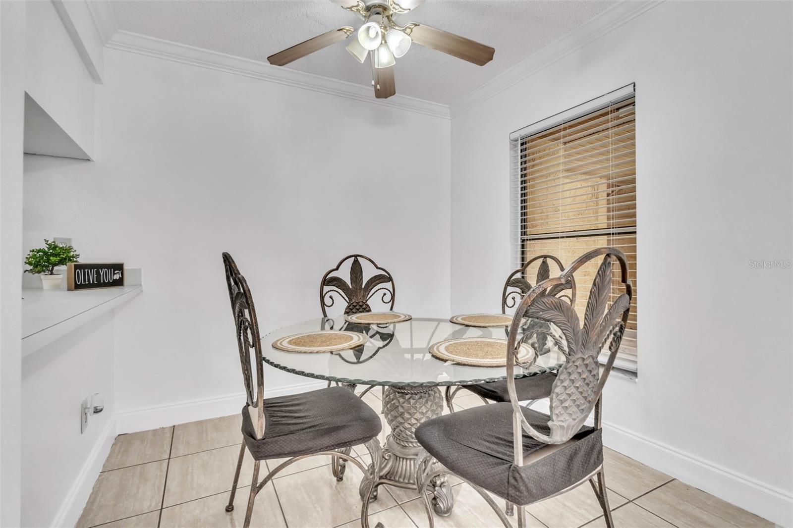 Image 6 of 16 For 664 Kenwick Circle 104