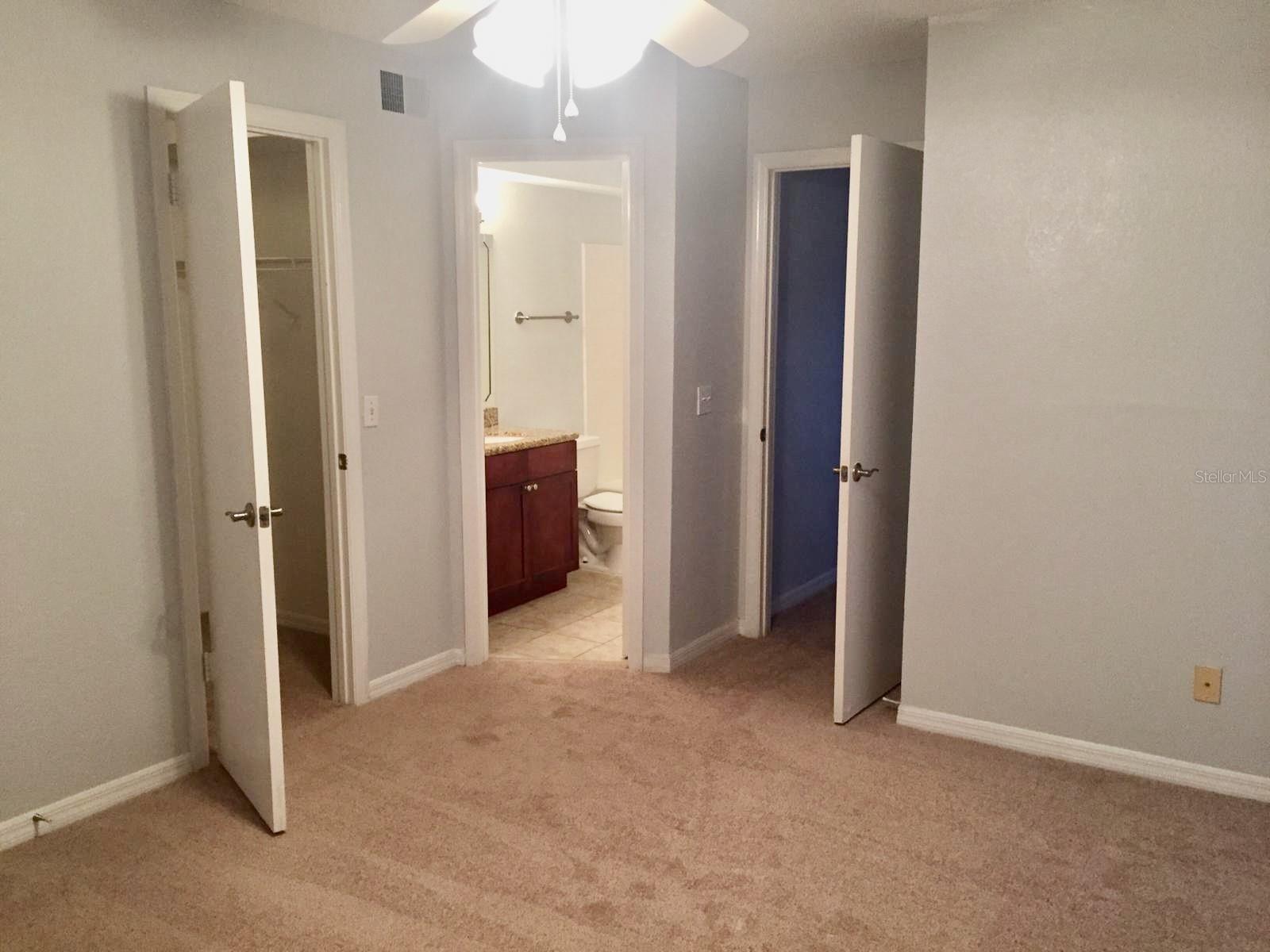 Image 12 of 22 For 5148 Conroy Road 1221