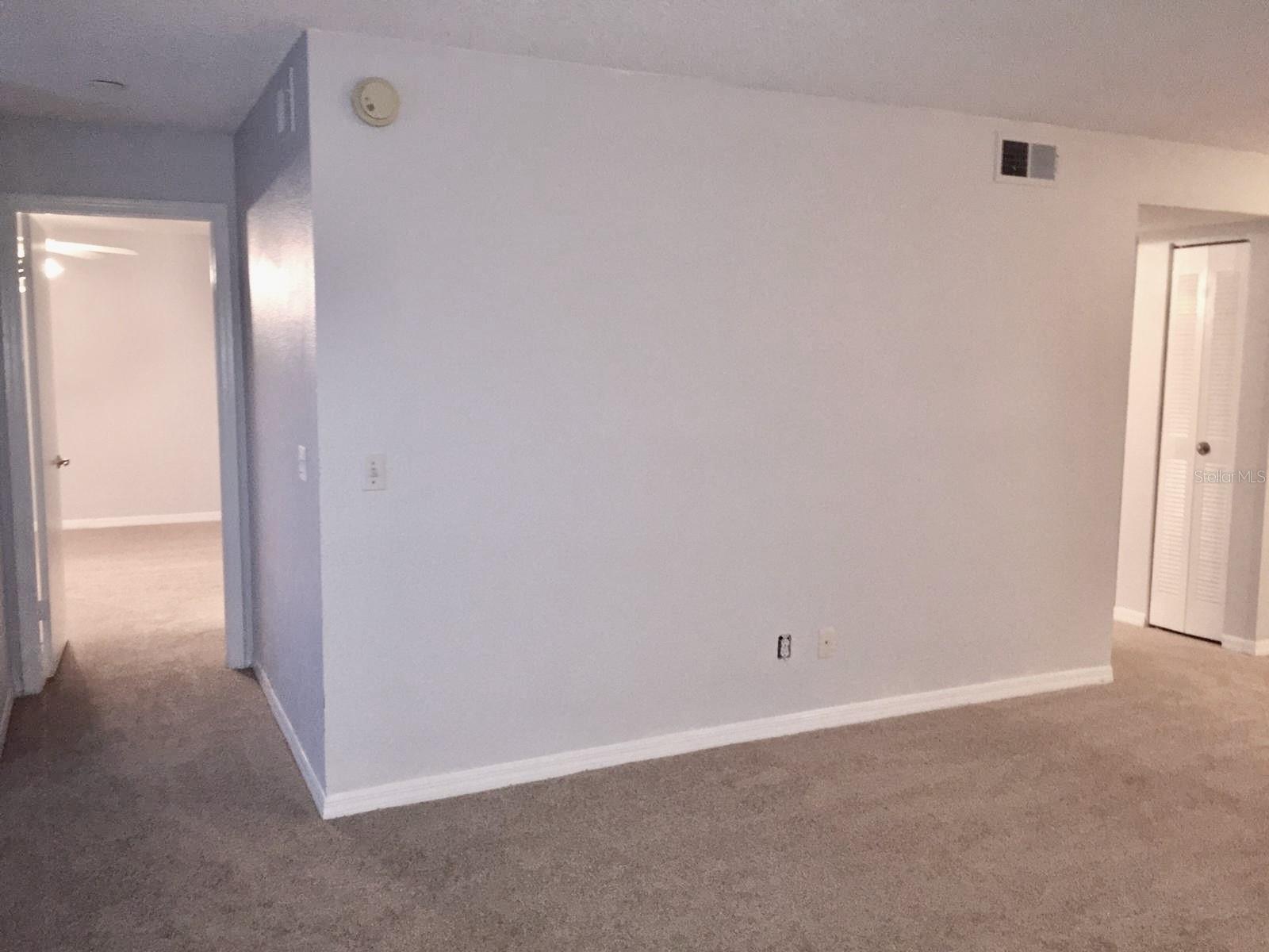 Image 3 of 22 For 5148 Conroy Road 1221