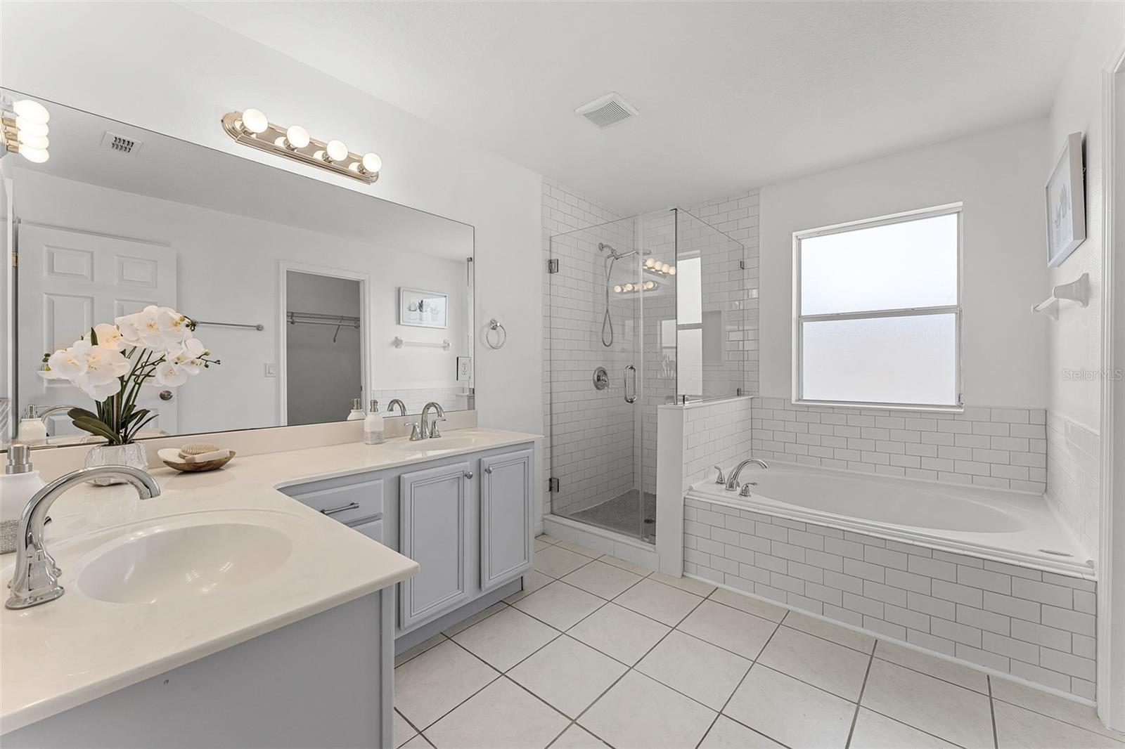 Image 18 of 44 For 14681 Kristenright Lane