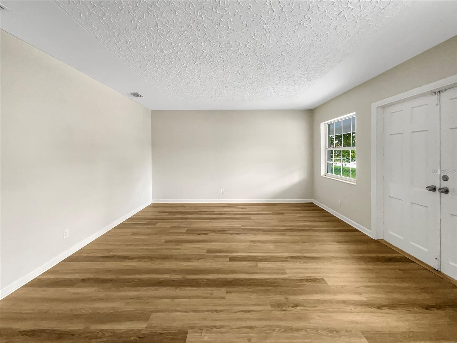Image 13 of 25 For 4612 Pompano Drive