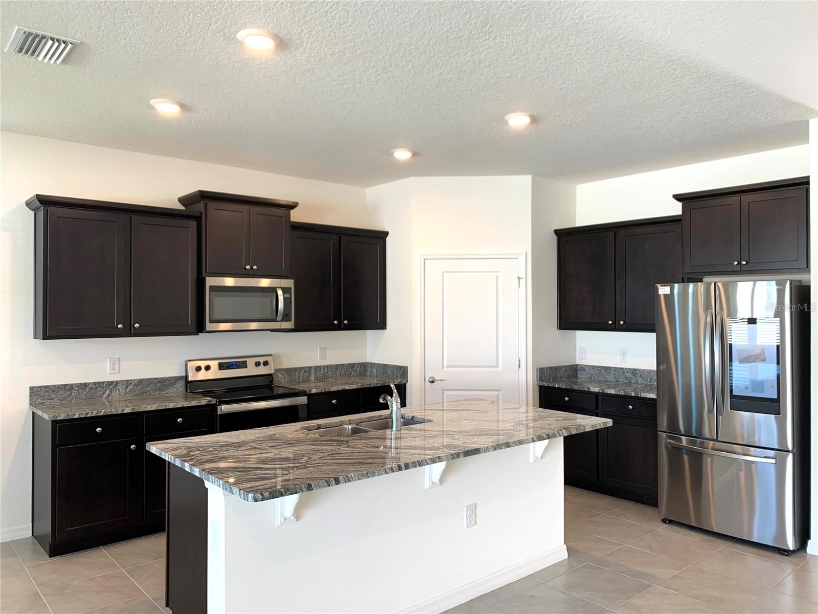 Image 10 of 25 For 13374 Waterleaf Garden Circle