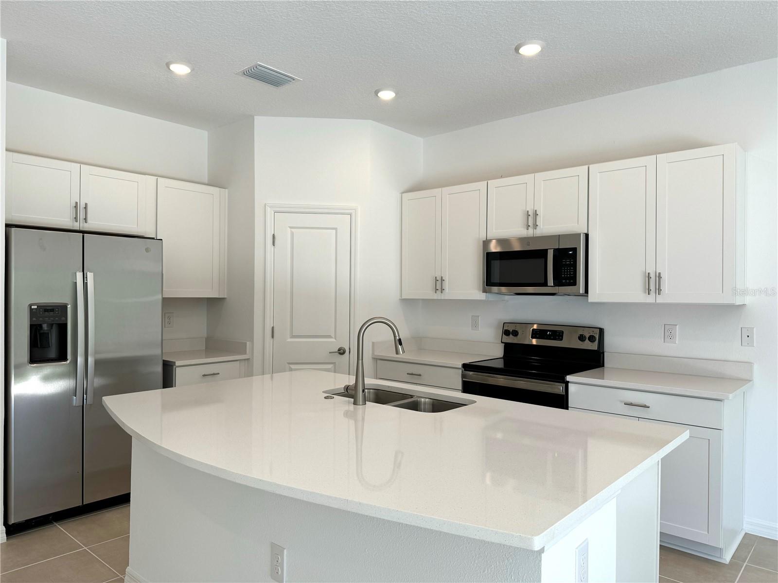 Image 11 of 28 For 8477 Lunar Skye Street