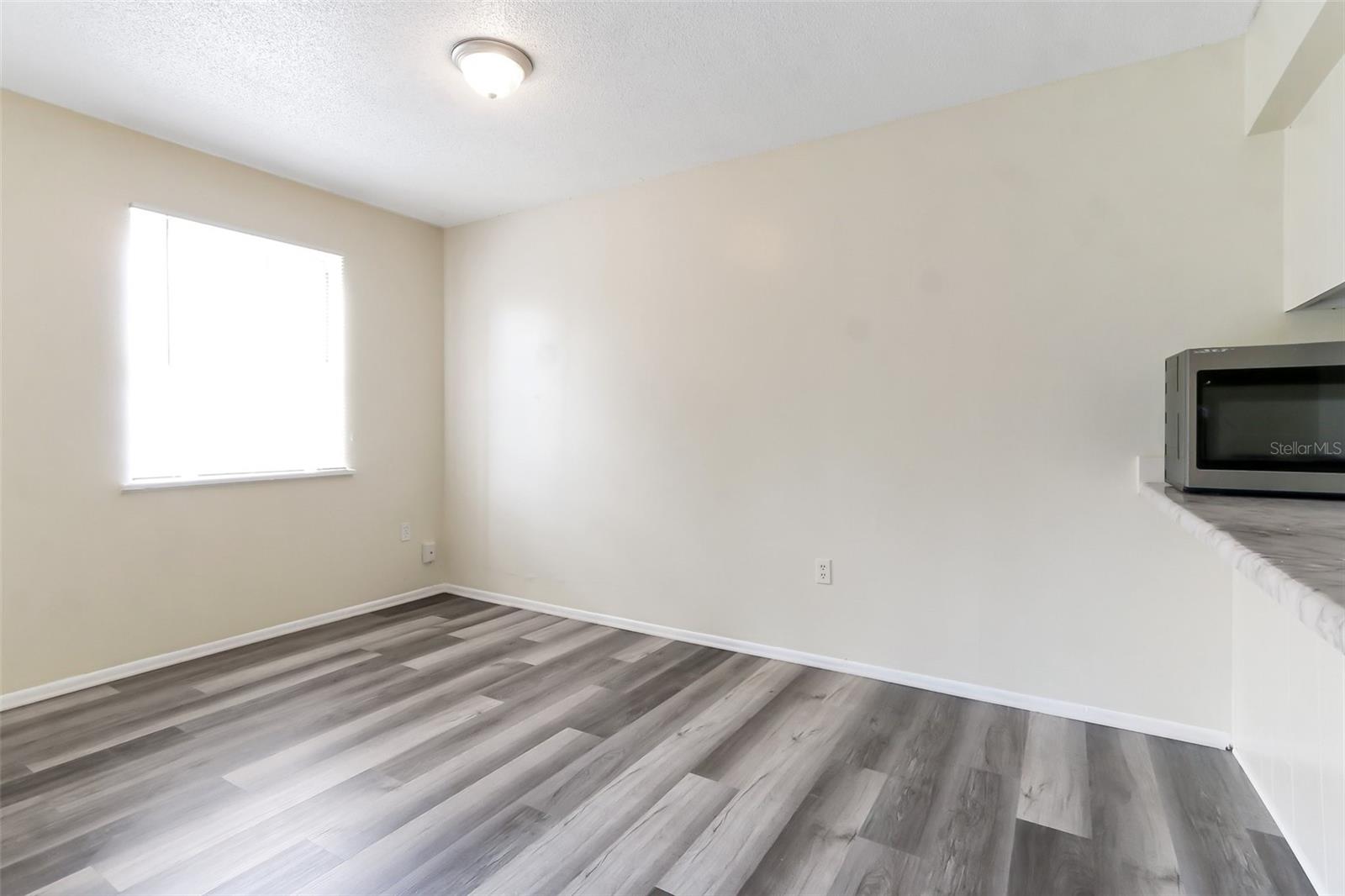 Image 16 of 22 For 5317 Curry Ford Road J102