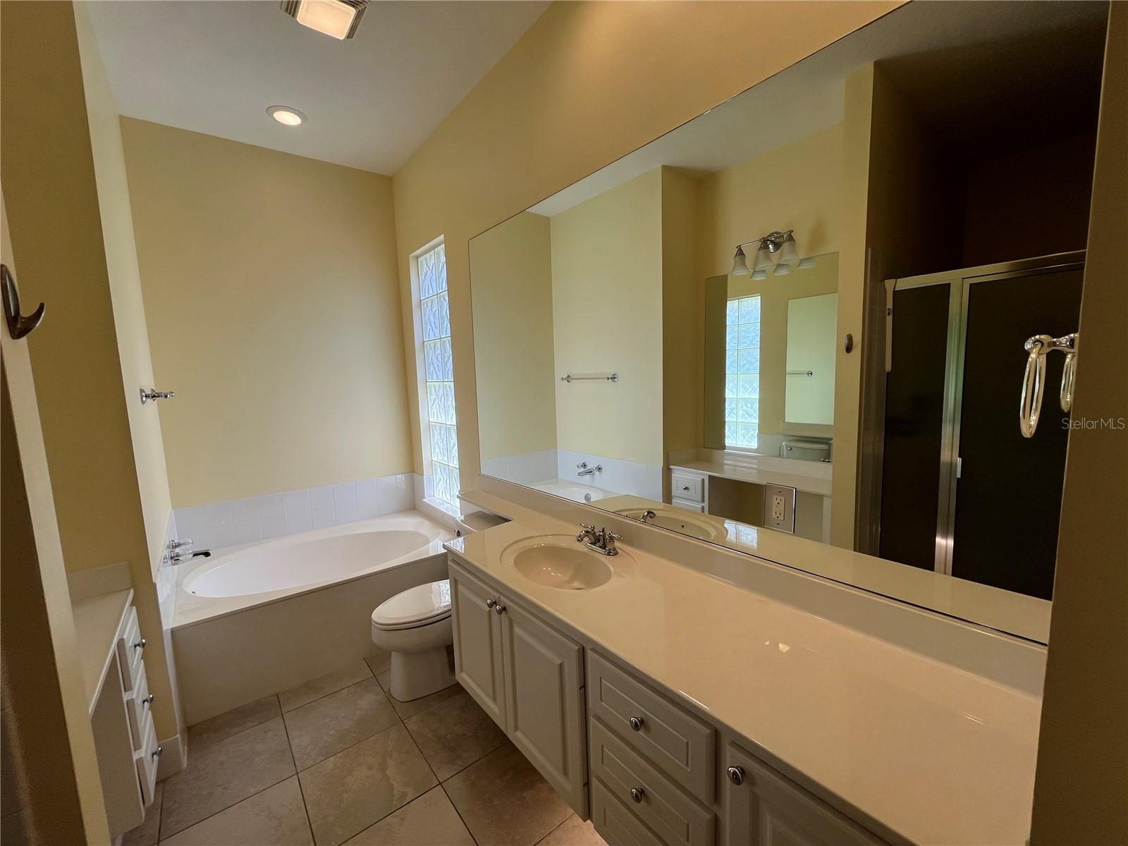 Image 22 of 26 For 11876 Batello Lane