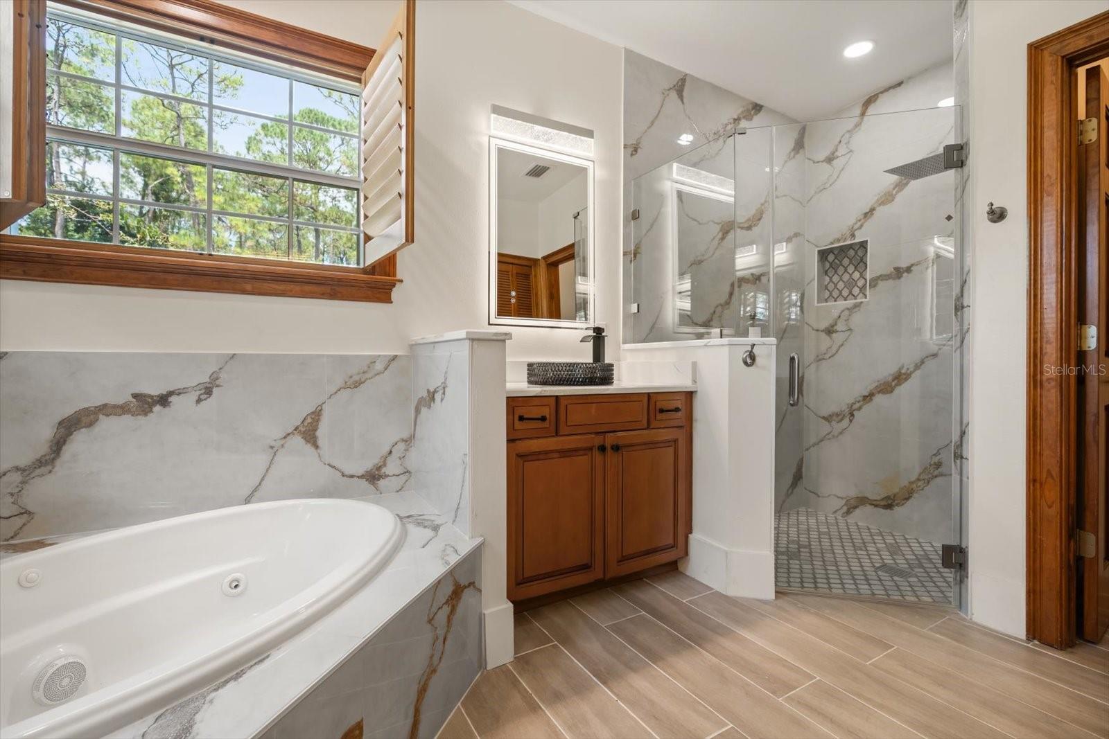 Image 23 of 51 For 27012 Grand Oak Lane