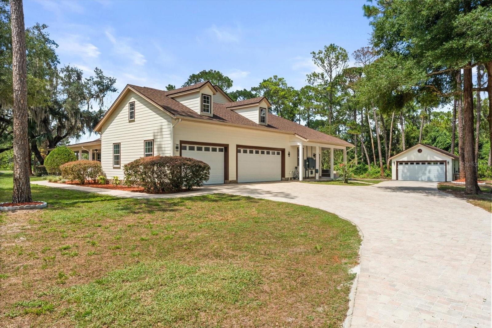 Image 3 of 51 For 27012 Grand Oak Lane