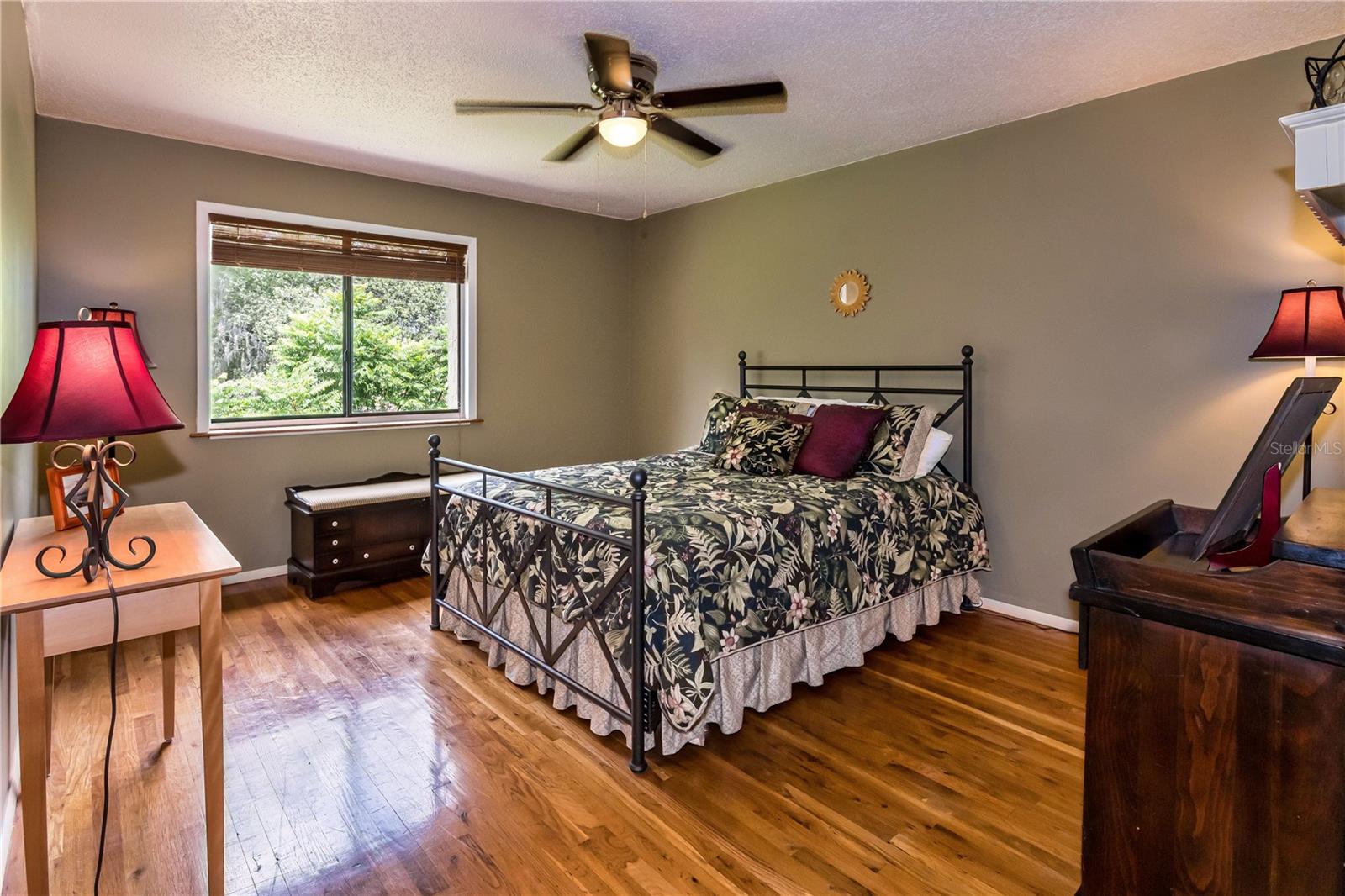Image 21 of 29 For 8326 Tangelo Tree Drive