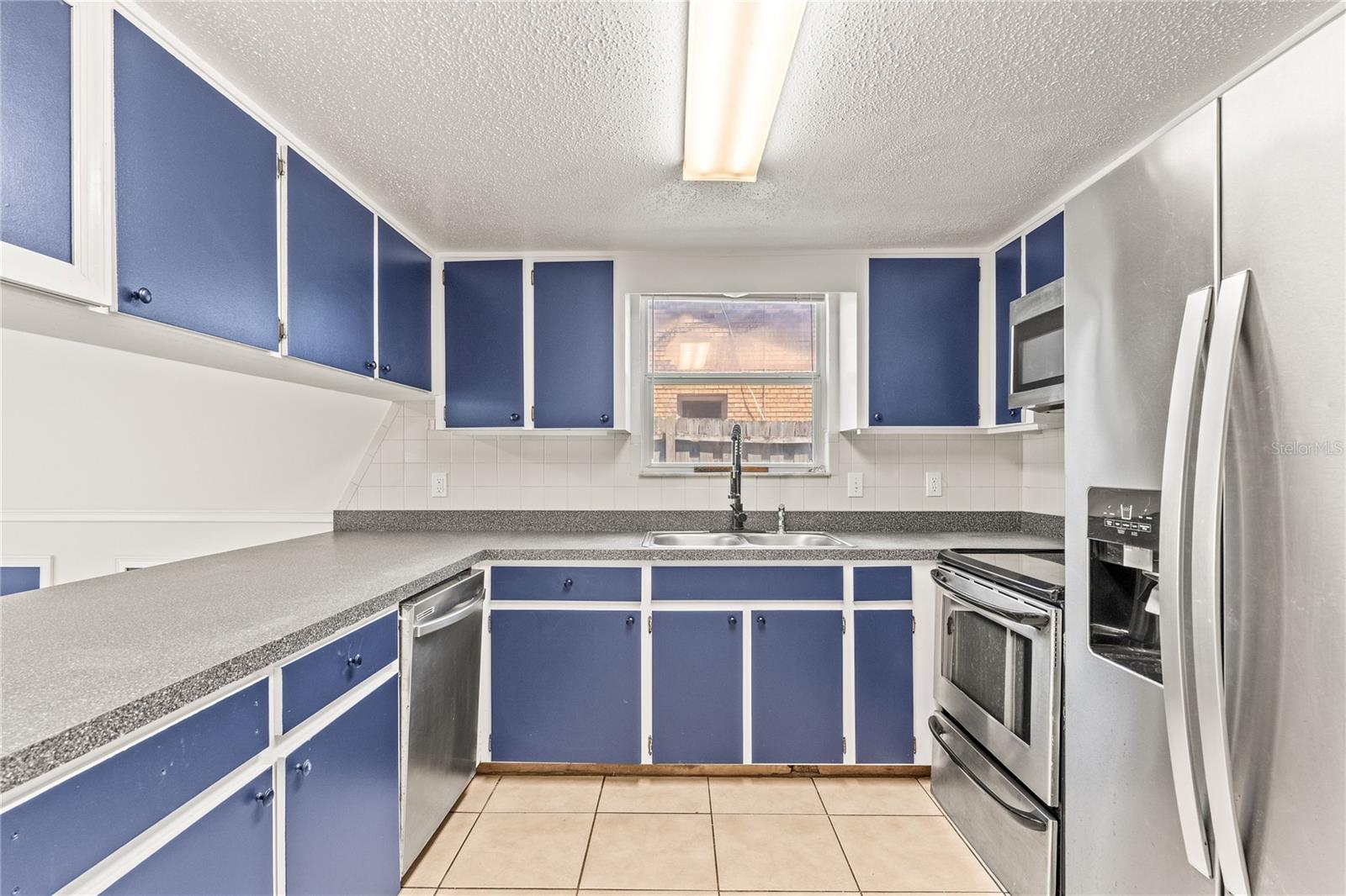 Image 13 of 28 For 1527 Juniper Drive