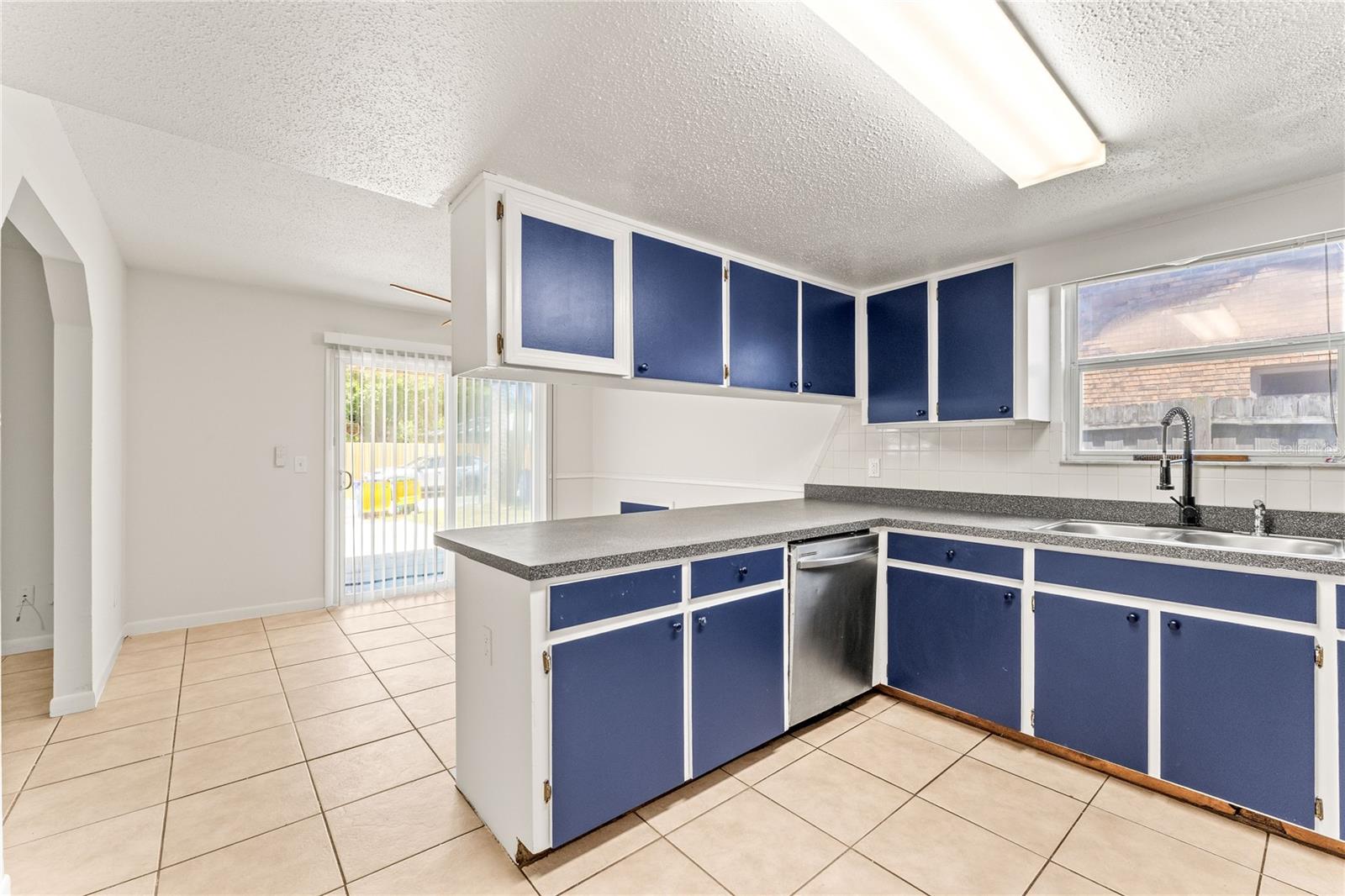 Image 14 of 28 For 1527 Juniper Drive