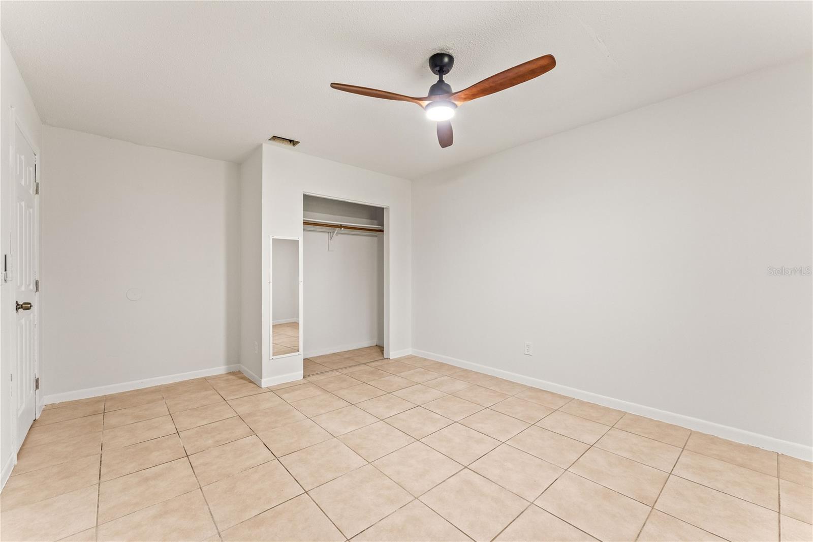 Image 19 of 28 For 1527 Juniper Drive