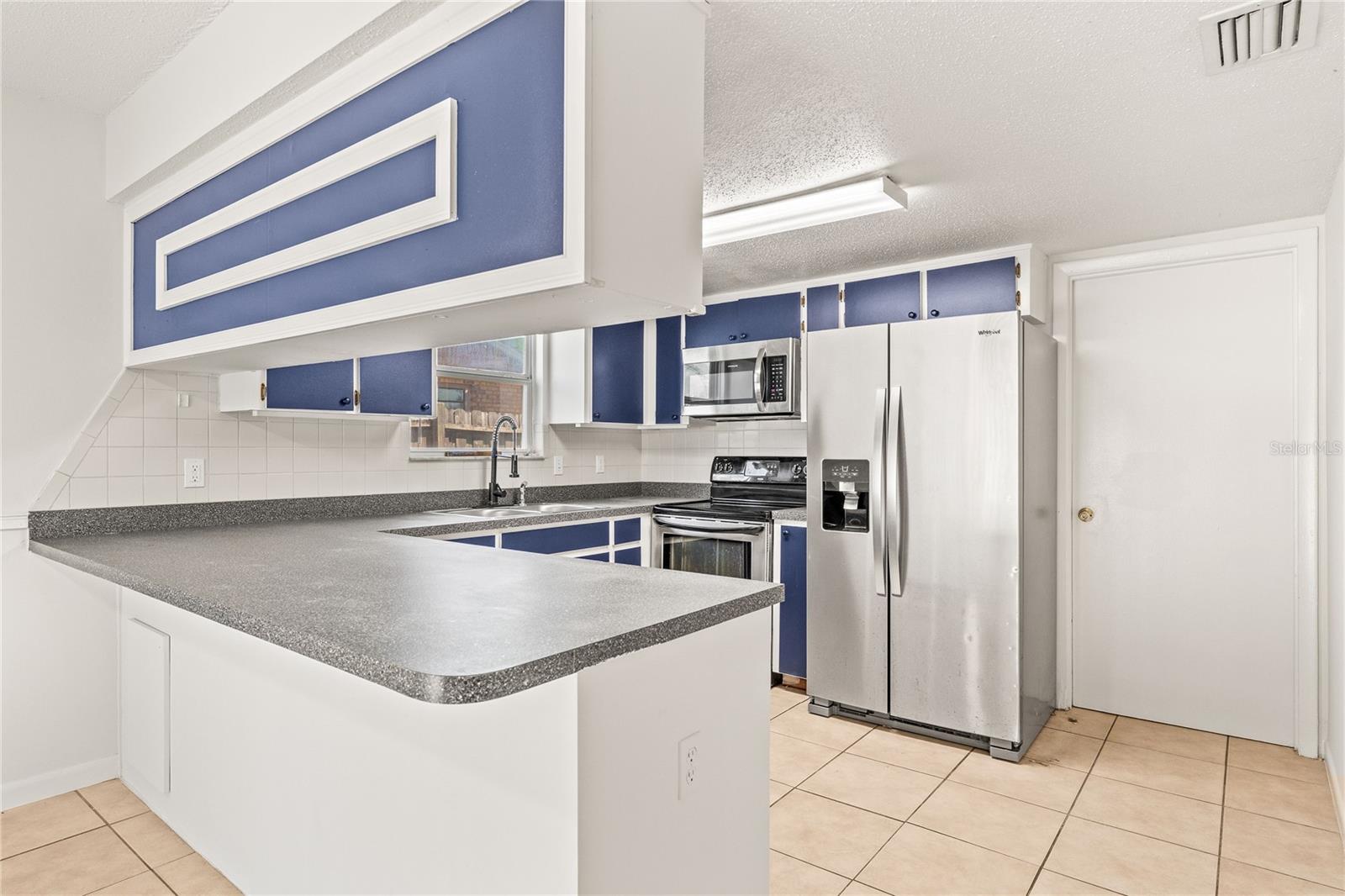 Image 9 of 28 For 1527 Juniper Drive