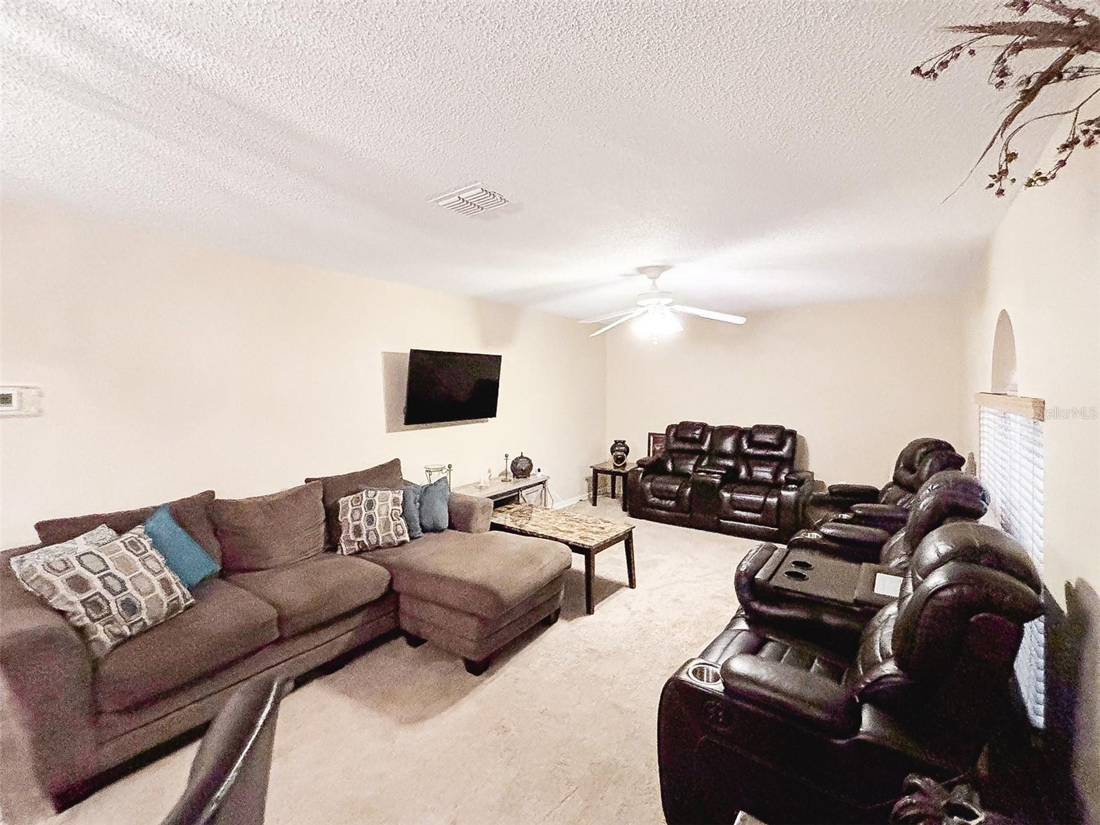 Image 18 of 51 For 12937 Bridleford Drive