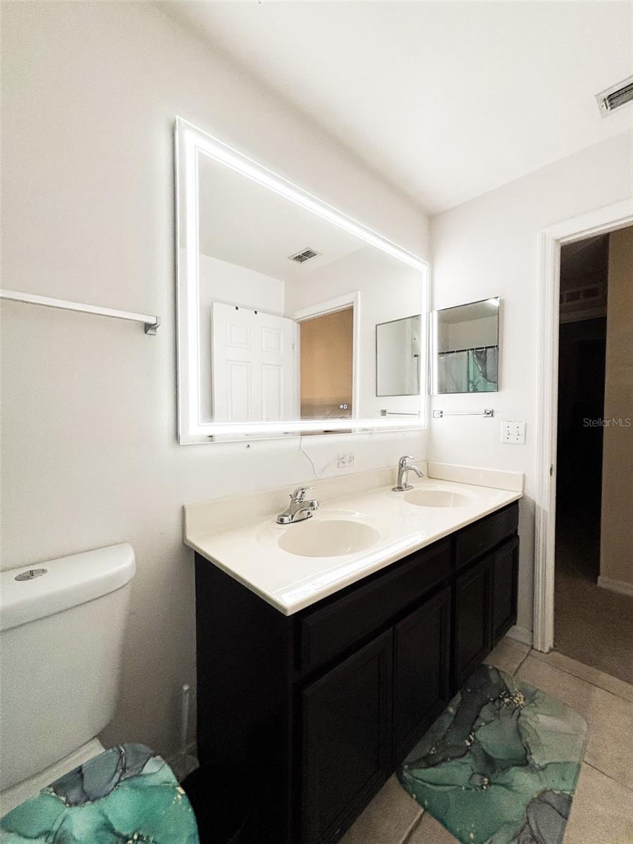 Image 33 of 51 For 12937 Bridleford Drive