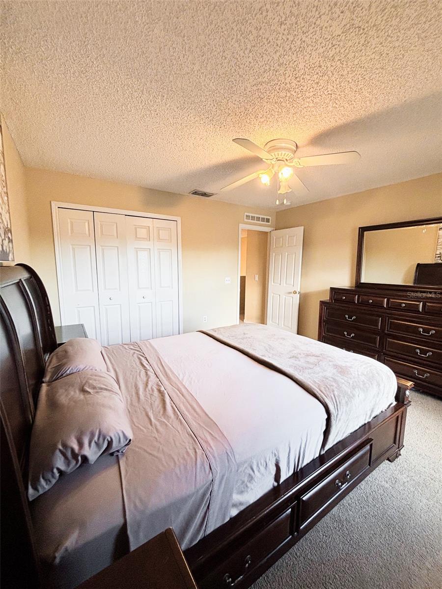 Image 39 of 51 For 12937 Bridleford Drive