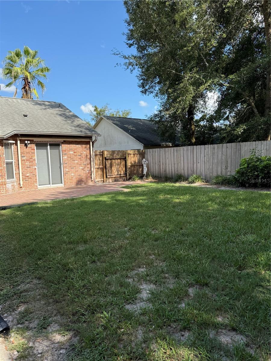 Image 18 of 22 For 714 Astoria Dr Drive