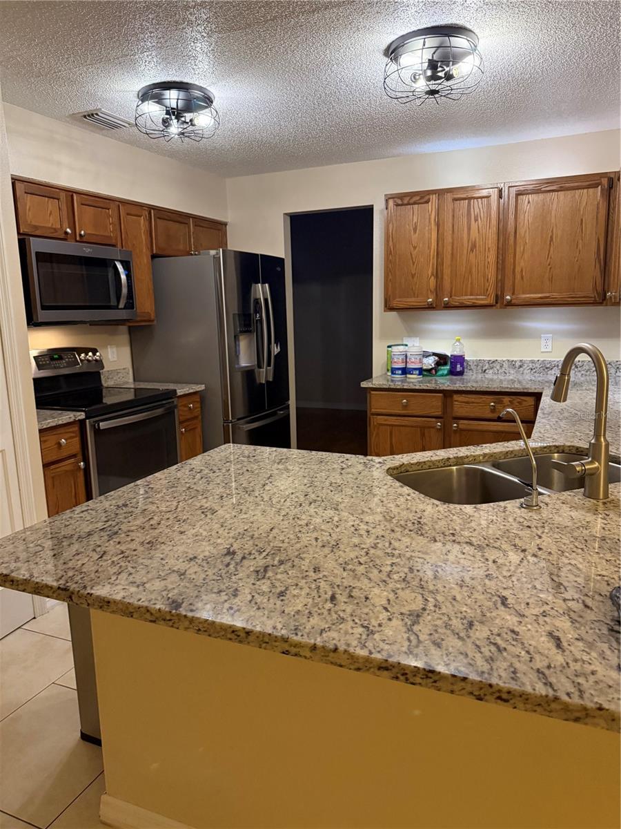 Image 3 of 22 For 714 Astoria Dr Drive