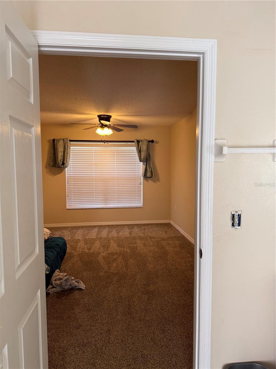 Image 6 of 22 For 714 Astoria Dr Drive