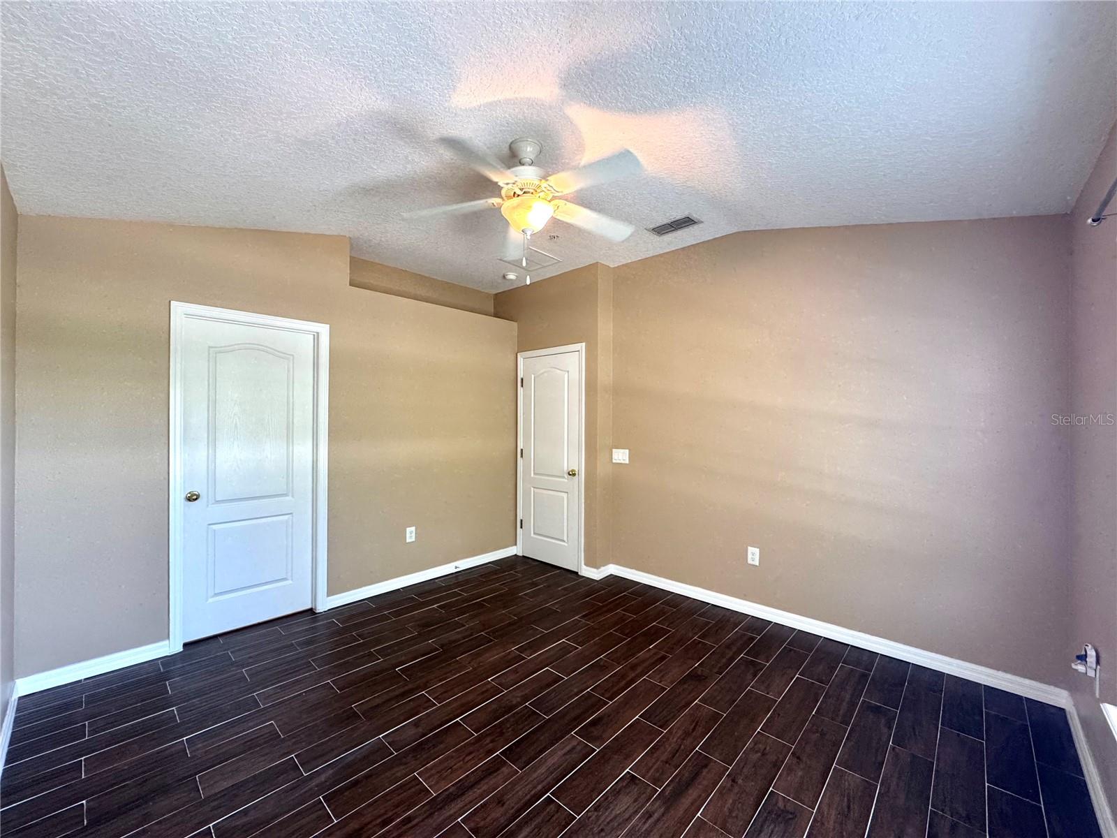 Image 18 of 23 For 6582 Goldenrod Road 89a